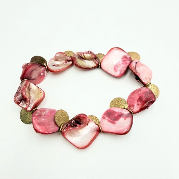 Pink and Gold Mother of Pearl Nugget Aurora Borealis Stretch Bracelet - Picture 5 of 5